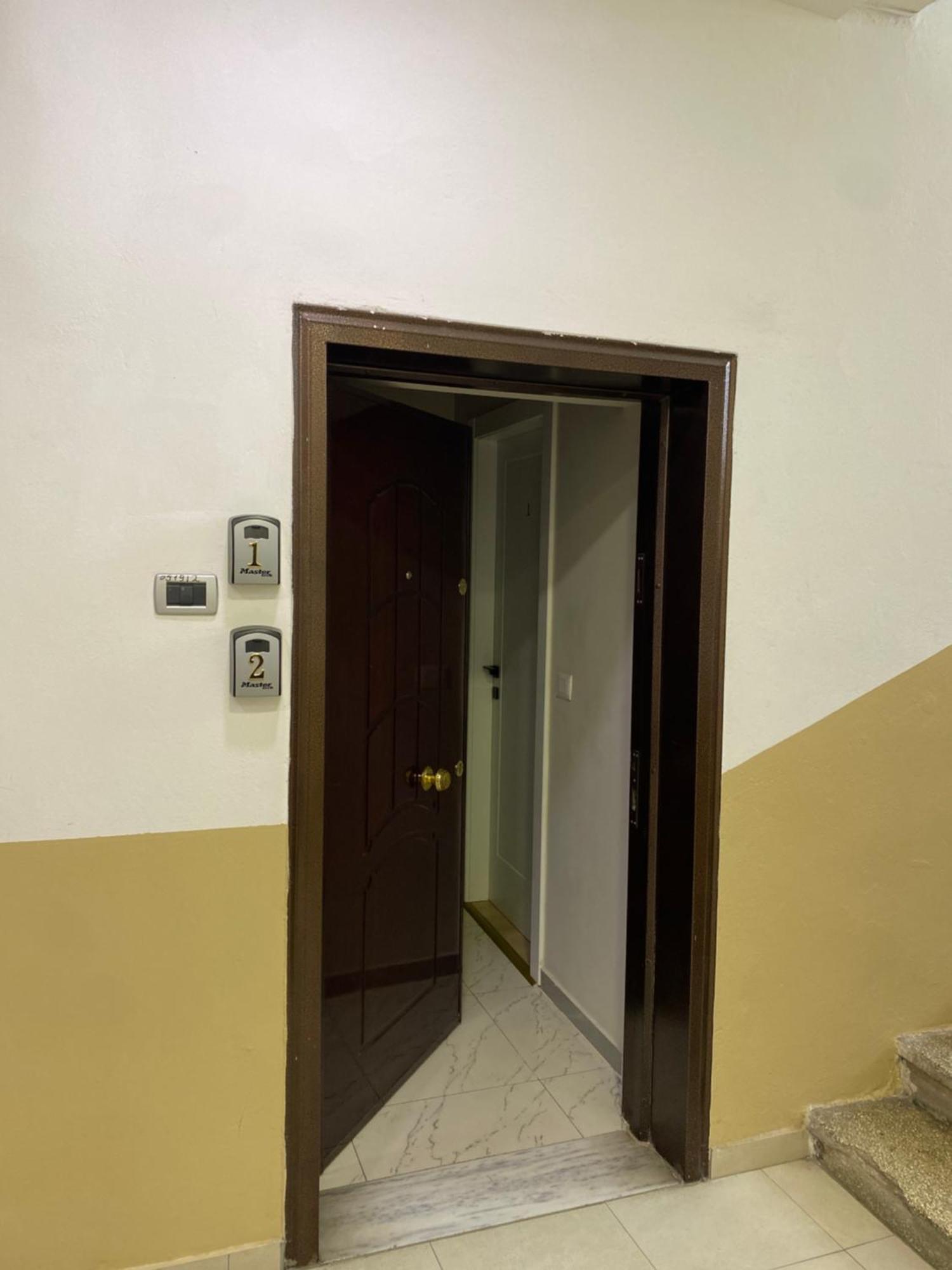 Meri Apartment Tirana Buitenkant foto