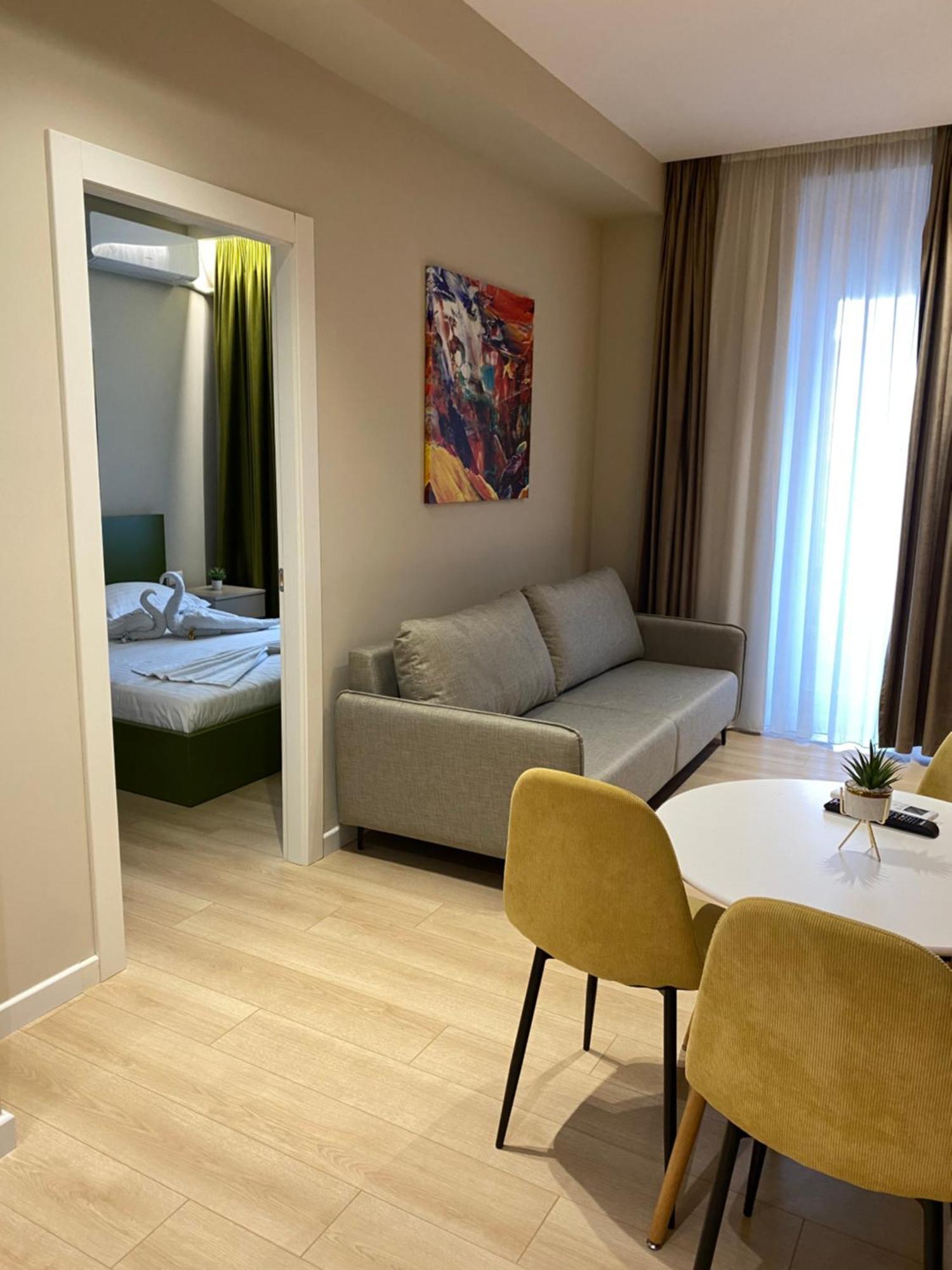 Meri Apartment Tirana Buitenkant foto
